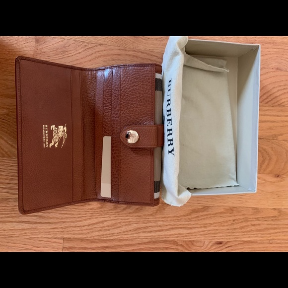 Burberry wallet - Picture 4 of 5